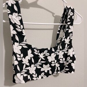Black and White Crop Top New